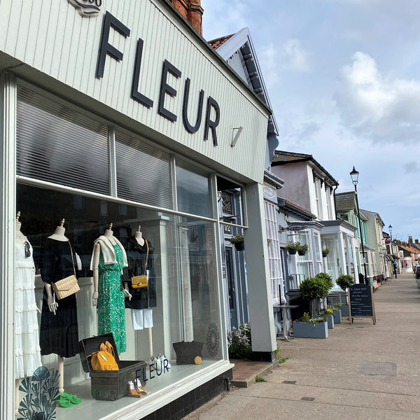 Our Little Sister Shop, Fleur