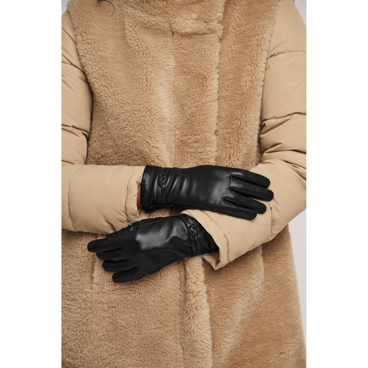 Junai Leather Braided Detail Gloves