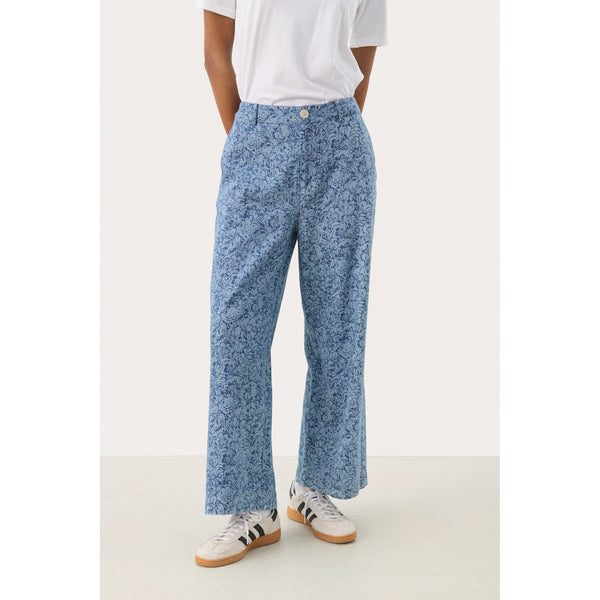 Coralie Trouser