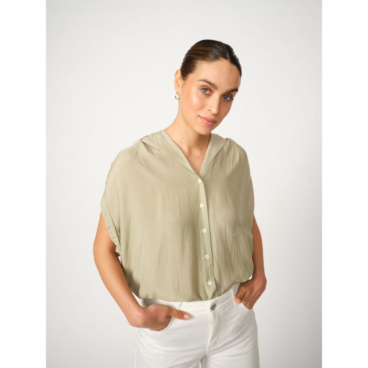 Zuno Sleeveless Blouse