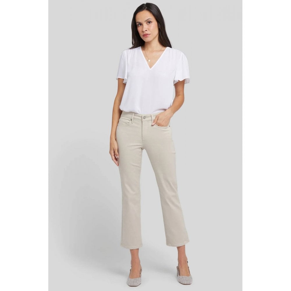 Marilyn Straight Ankle Jeans