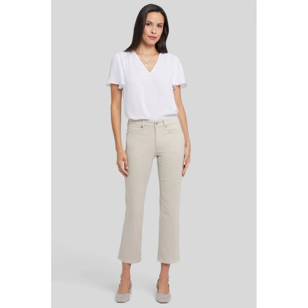 Marilyn Straight Ankle Jeans