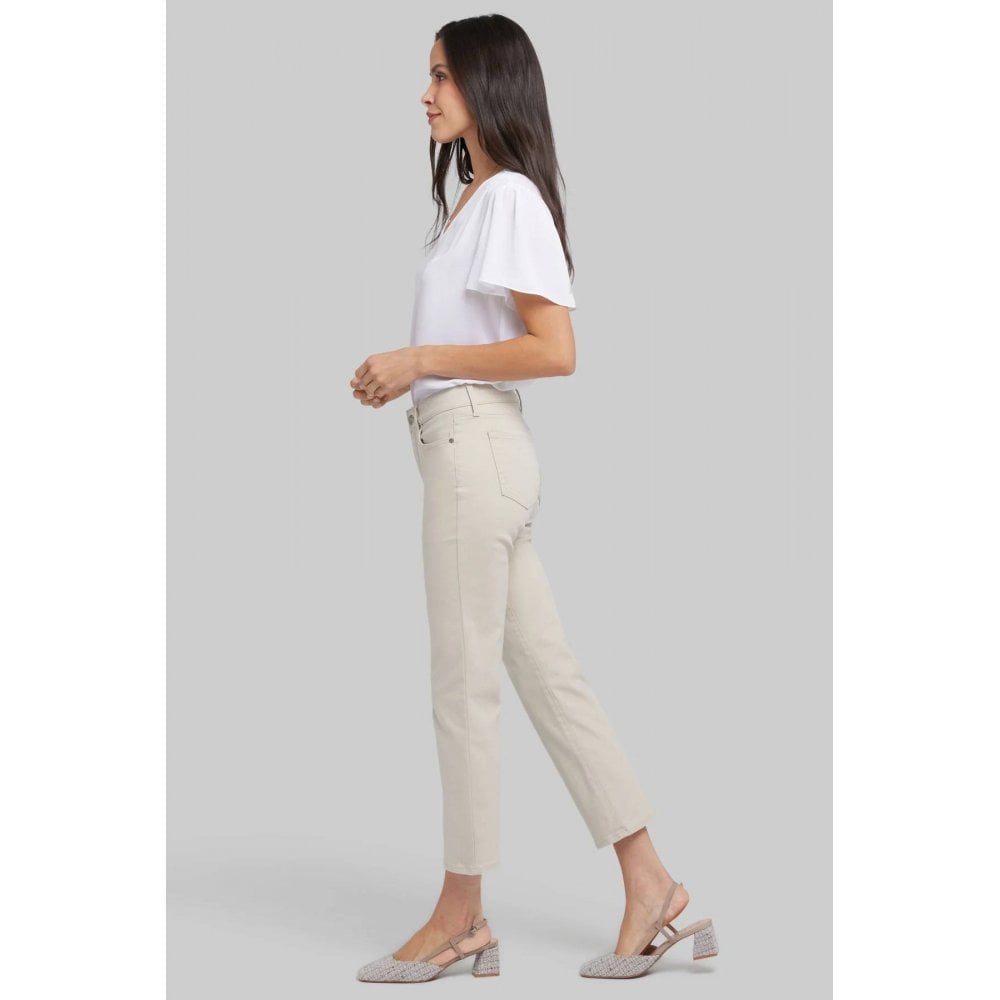 Marilyn Straight Ankle Jeans