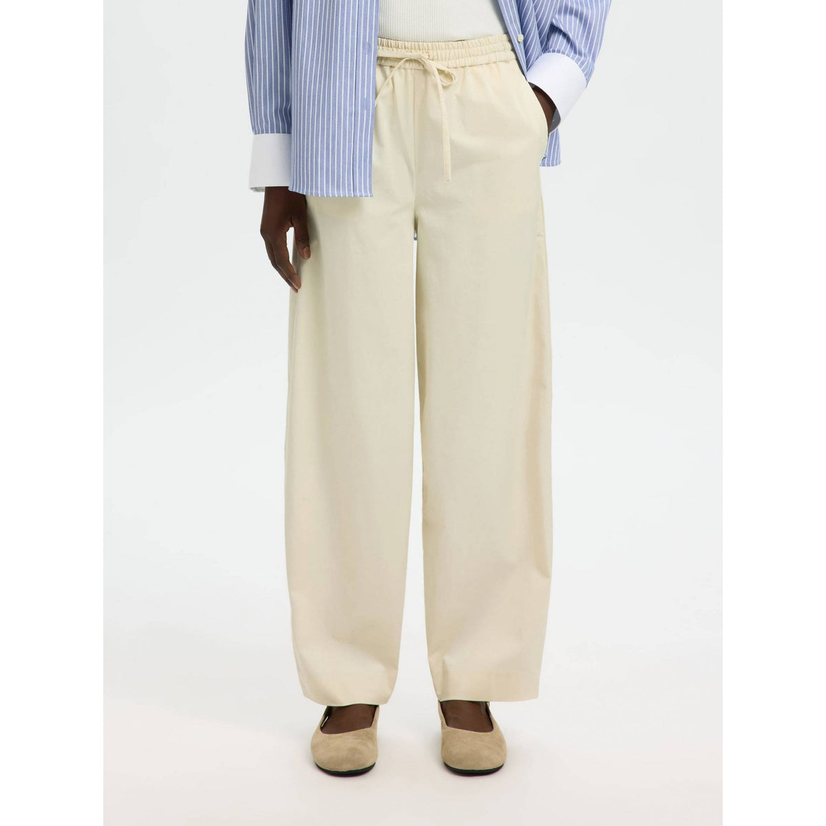 Cotton Blend Barrel Fit Trousers