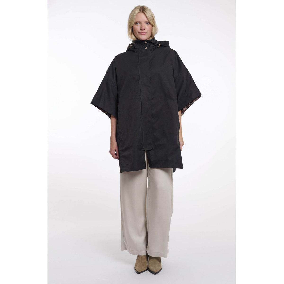 Gust Oversized Cape