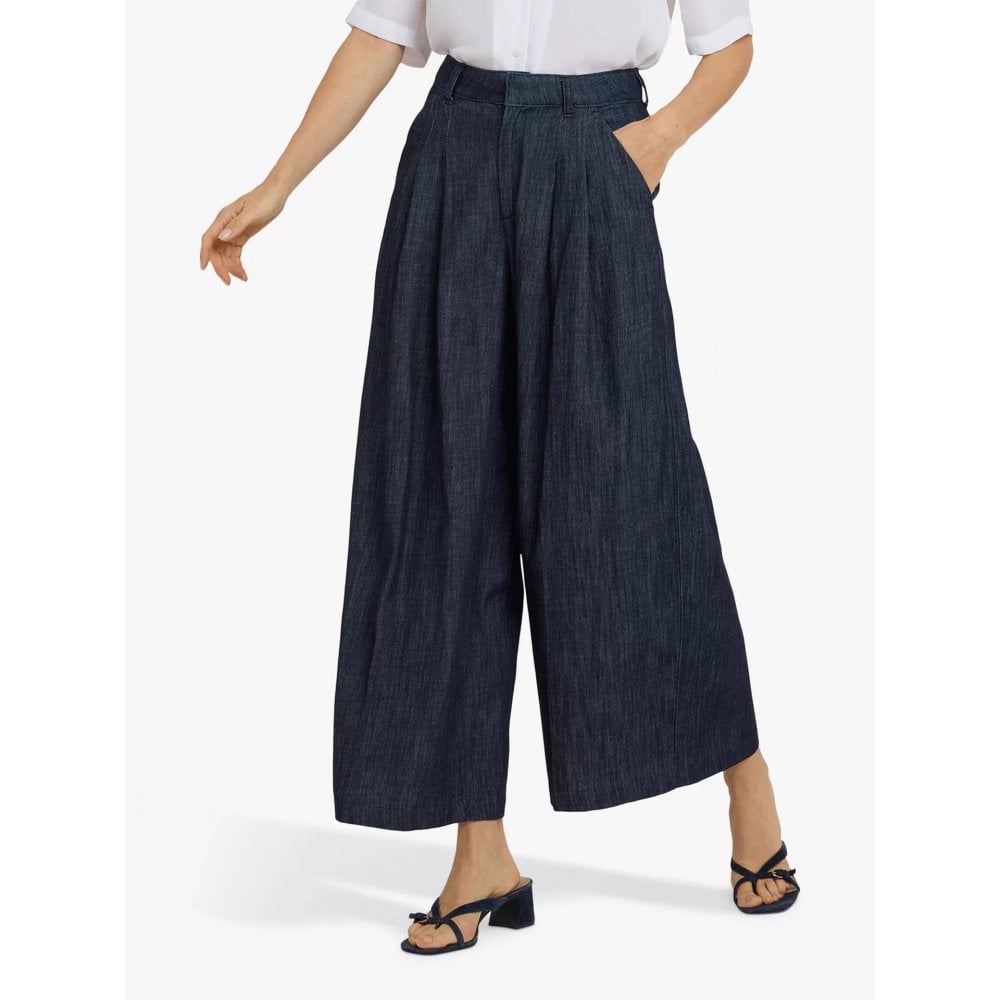Giselle Pleated Trousers