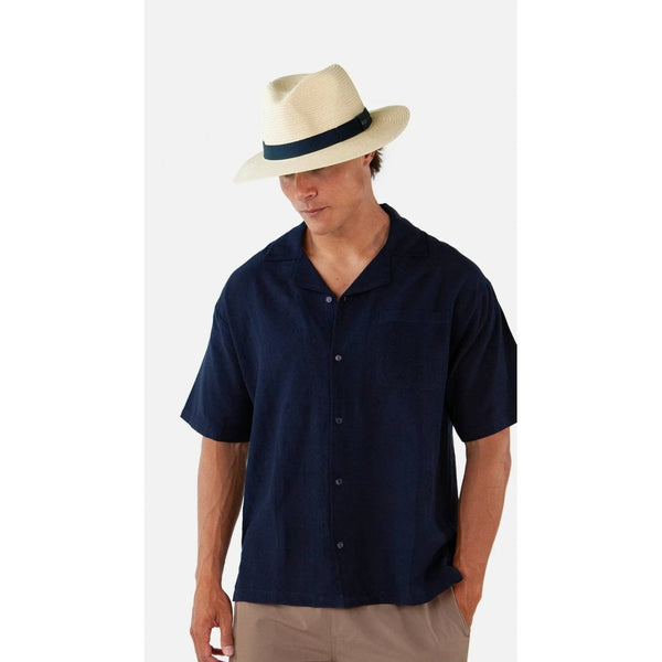 Aveloz Hat