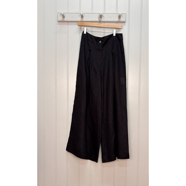 Pleated Linen Trousers