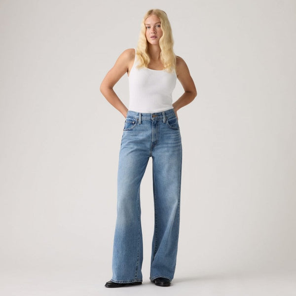 Cinch Wide Leg Lightweight Jeans