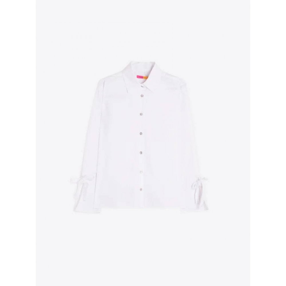 White Shirt Ties on Cuffs