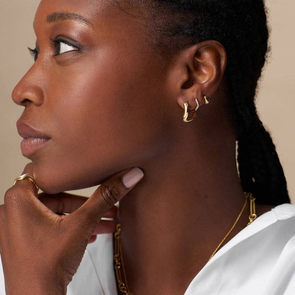 Fine Pavé Wave Micro Hoop Earrings